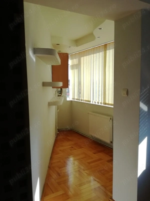 Închiriez apartament 2 camere, mobilat, centrală proprie   zona Bălcescu - imagine 4