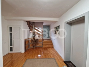 Casa pe 3 nivele cu regim hotelier - un apartament per nivel Strand - imagine 12