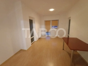 Spatiu birouri 80 mpu 2 camere loc de parcare cartier Strand Sibiu - imagine 4