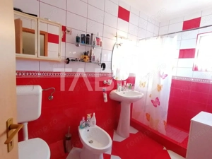 Casa individuala 6 camere de vanzare 250 mpu 361 mp teren zona Lupeni - imagine 9