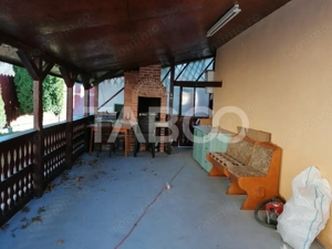 Casa individuala 6 camere de vanzare 250 mpu 361 mp teren zona Lupeni - imagine 12