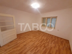 Teren intravilan 1500 mp - parcelabil - utilitati - Front 30 m - imagine 12