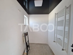 Duplex 101mp pe 2 nivele si apartament cu intrare separata Selimbar - imagine 13