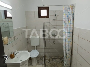 Casa 8 camere 7 bai 284 mp 225mp curte libera in Porumbacu de Sus - imagine 11