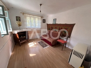 Casa de vanzare 4 camere 2 bai 1162 mp de curte si gradina in Toderita - imagine 5