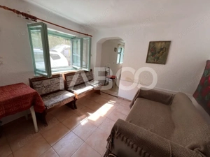 Casa de vanzare 4 camere 2 bai 1162 mp de curte si gradina in Toderita - imagine 8