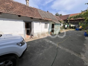 Casa de vanzare 4 camere 2 bai 1162 mp de curte si gradina in Toderita - imagine 2