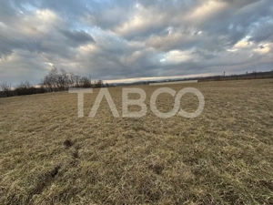 Teren intravilan 1100 mp in Hurez la 2 minute de centrul satului - imagine 2