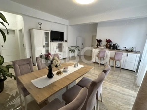 Apartament 66 mpu 3 camere 2 bai balcon 10 mp etaj 2 Doamna Stanca