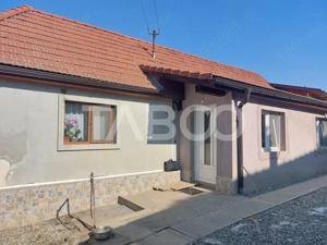 Casa individuala 2 camere 58 mpu curte si gradina 332 mp Cisnadie