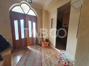 Casa 5 camere 374 mp utili + Anexa 75 mp in punctul 0 al Fagarasului - imagine 8