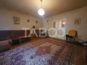 Casa 5 camere 374 mp utili + Anexa 75 mp in punctul 0 al Fagarasului - imagine 2