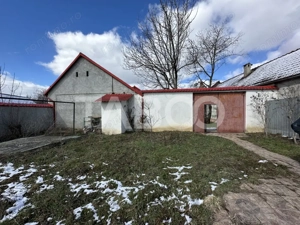 Casa familiala pentru locuit sau vacanta , spatioasa si confortabila . - imagine 15