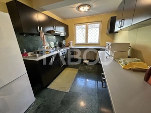 Casa familiala pentru locuit sau vacanta , spatioasa si confortabila . - imagine 4