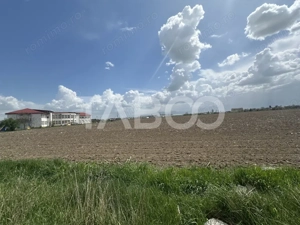 Teren intravilan 4350 mp cu utilitati in apropiere Fagaras - imagine 2