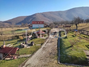 EXCLUSIVITATE - Casa 9 camere 615 mpu 9 bai 3600 mp teren in Fantanele