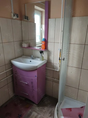 Vând casă cu livada și teren - imagine 2