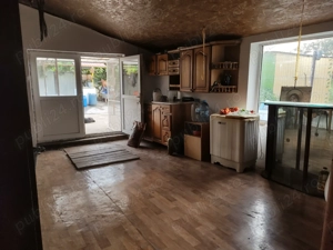 Vând casă cu livada și teren - imagine 7