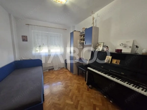 Apartament 3 camere 68mp decomandat cu balcon zona Siretului Sibiu - imagine 6