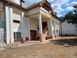 Vind casa in Baile Herculane  - imagine 2