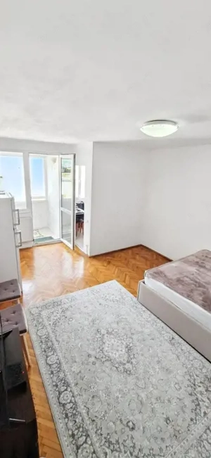 Garsoniera Vatra Luminoasa