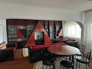 Apartament 4 camere transformat 3 camere McDonalds - Piata Centrala