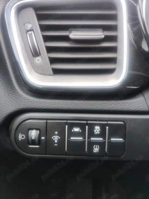 KIA Ceed SW 1.6 CRDI 136ch MHEV Active Business - imagine 12