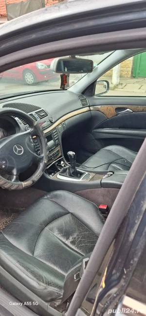 Mercedes E220 - imagine 3