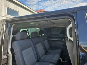 Vând Volkswagen Caravelle T5 automata  - imagine 3