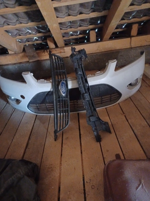 vand bara fata pentru Ford Focus