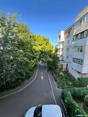 vând apart 1 cam zona Școlilor 