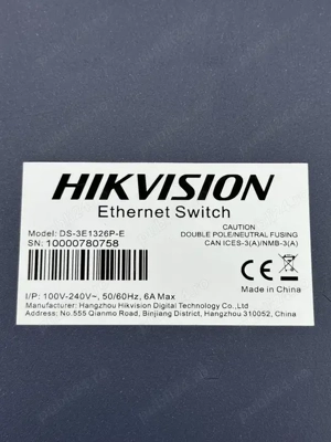 Switch PoE Hikvision DS-3E1326P-E cu 24 de porturi