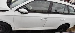 Dezmembrez / dezmembrari piese auto Skoda Fabia 3 III combi 1.0b motor CHYB an 2019 56.942 km cutie  - imagine 3