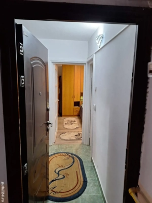 Vand Garsoniera in Bumbesti Jiu 25.000   - imagine 5