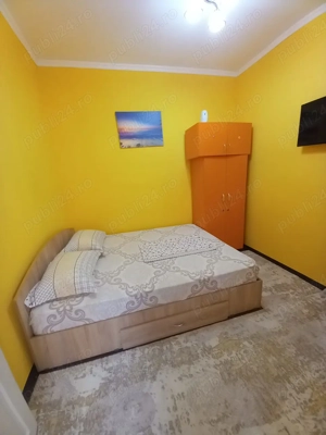 Închiriez,Cameră la Casă,Elevii Studenții,Zona Casa de Cultură-Capitol-Spitalul Județean! - imagine 7