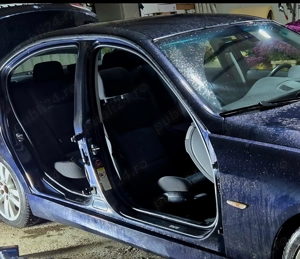 Bmw e90 monaco blau dezmembrez  pretul este pentru  ambele usi