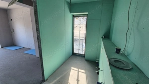 Apartament cu 5 camere 150.11 mp + curte proprie 241,17 mp - Green Lake - imagine 8