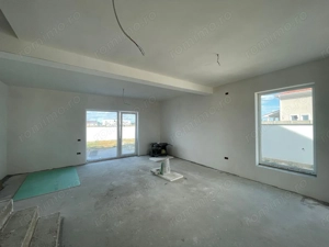 Duplex cu 4 camere -100mp - Mosnita Noua