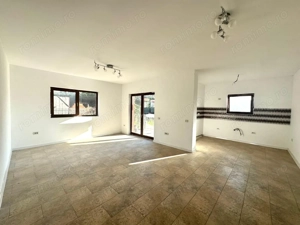 Duplex 3 camere cu toate utilitatile - Sanmihaiu Roman