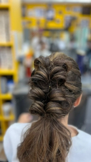 Coafeza caut angajare  saloane - imagine 2