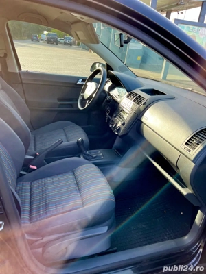 VW POLO 1.2 benzina, cutie manuala 5 trepte, an fabricație 2005 - imagine 4