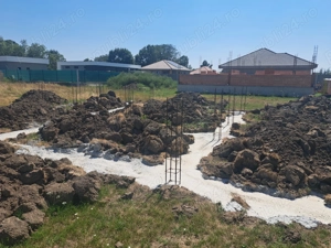 Vand teren cu fundatie intabulata - imagine 2