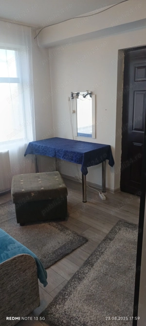 INCHIRIEZ apartament  doua camera tip open-space{,bucatarie , dormitor si living] . - imagine 5