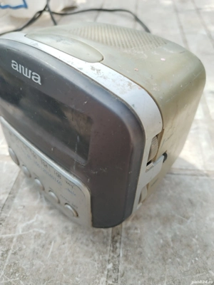 Radio Aiwa fm-am cu ceas  - imagine 3