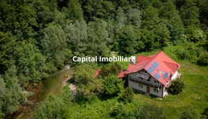 Casa de vacanta perfecta pe malul Cernei