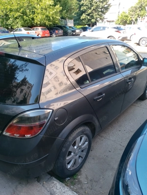 Opel Astra 2011 - imagine 4