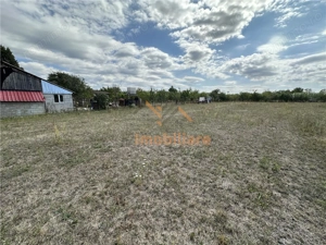 TEREN INTRAVILAN 1226 MP | ZONA CHISIRID - imagine 6