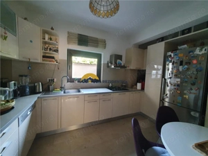 Vila la cheie, cocheta, mobilata-utilata, gradina amenajata - imagine 12