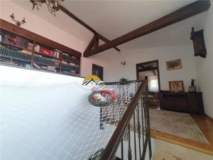 Vila la cheie, cocheta, mobilata-utilata, gradina amenajata - imagine 14