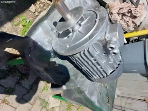 vând motor trifazic  - imagine 5